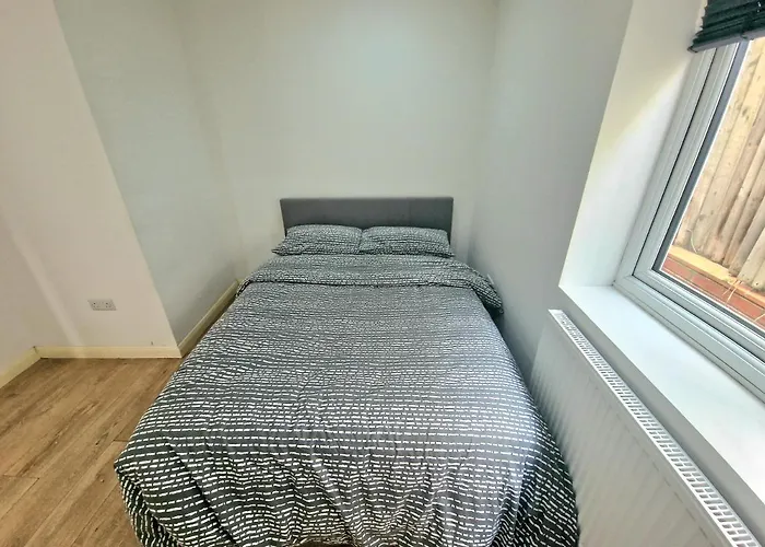 Mile End Budget Guesthouse London