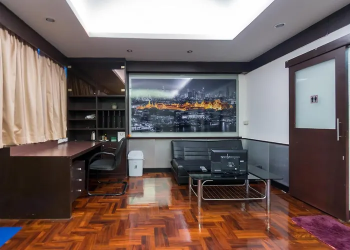 Flourish Apartments Sukhumvit 39 Bangkok