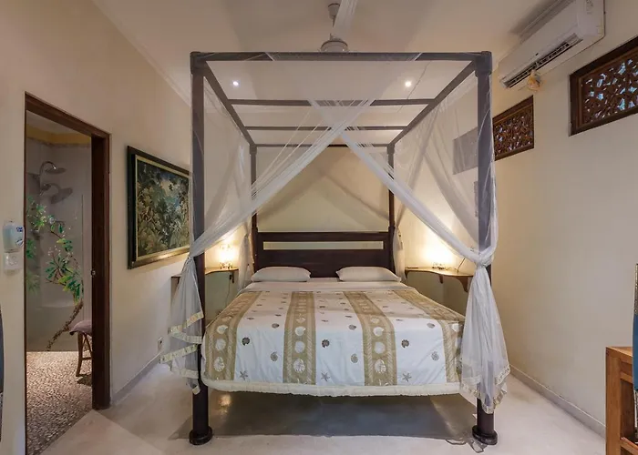 White Lotus Oasis Hotel Ubud 