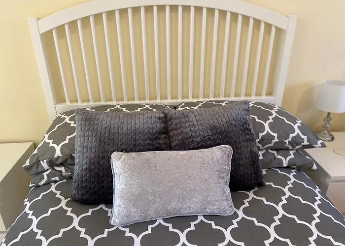 The Ashton Gate Mews Hotel Bristol