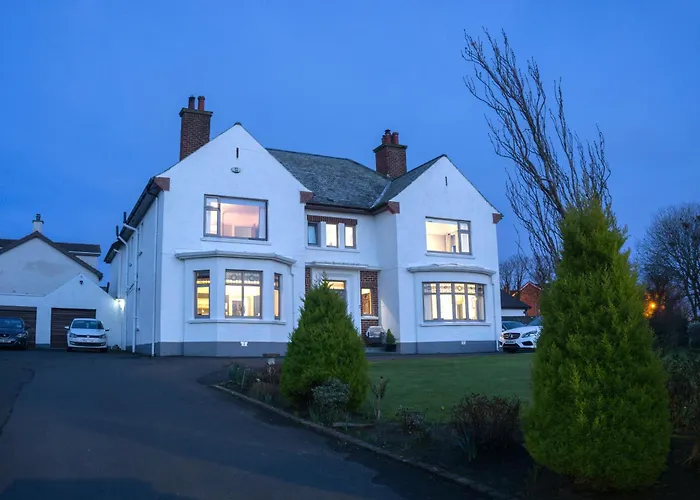 Larkhill House Hotel Portrush