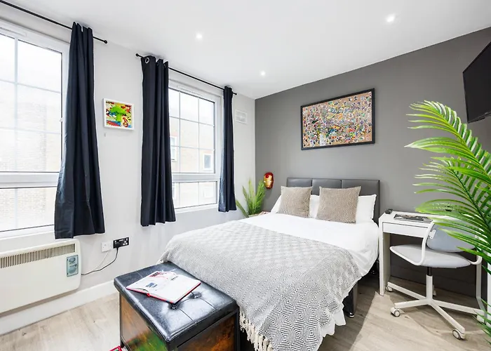 City Vibes Stay Near Spitalfields Market London