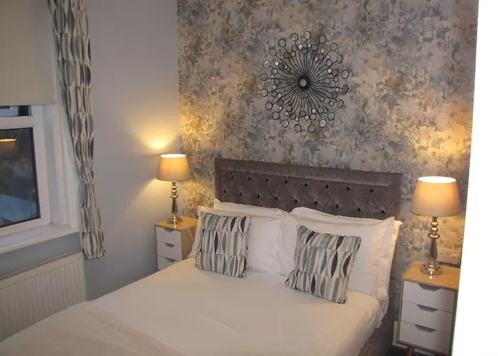 Ashmira Guest House Weymouth