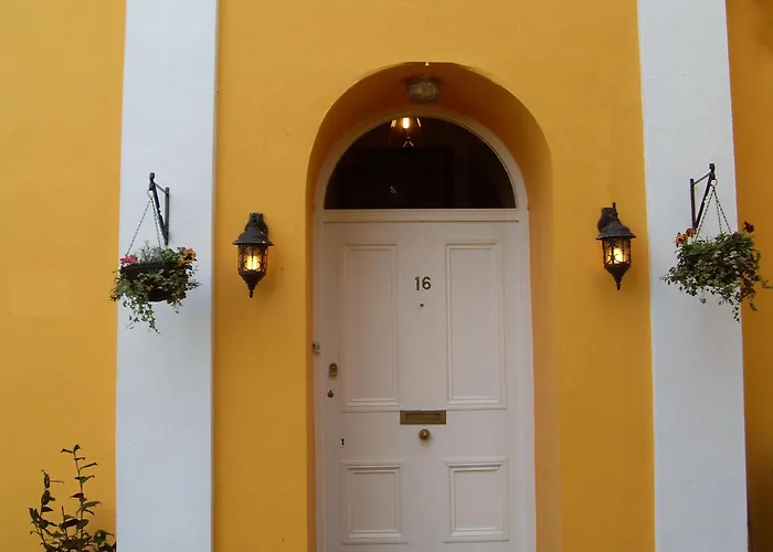 Heathcliff House B&B Exclusively For Adults Free Large Carpark Torquay