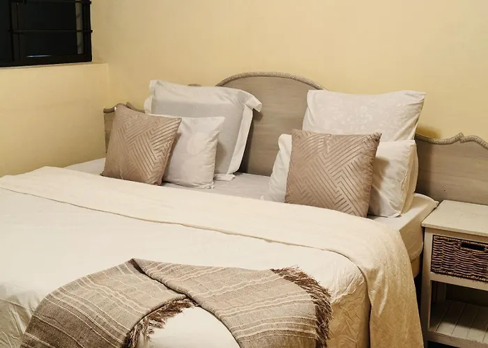 Wildflower Way Self Catering Accommodation Cape Town