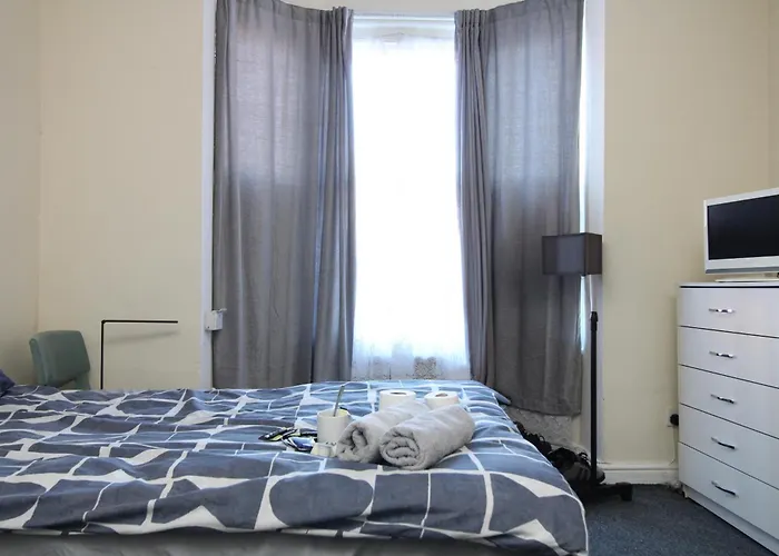 Stafford Road Room 1 Southampton