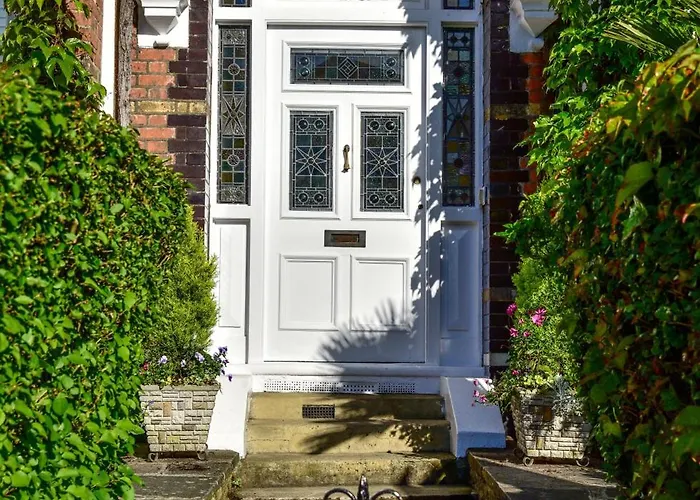 Marple Cottage Guest House London