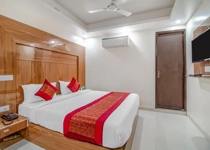 Hotel Mayank Plaza-Near Igi Airport Terminal-3 New Delhi