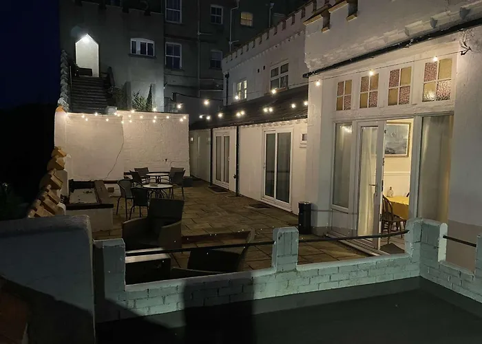 Castle By The Sea Scarborough Hotel