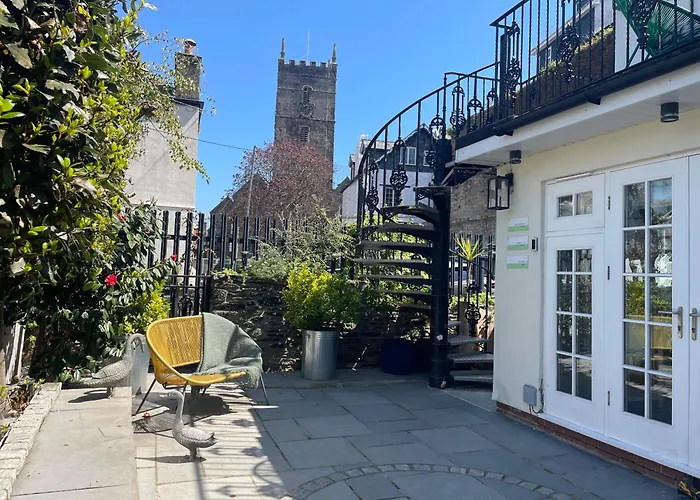 St Elmo House Hotel Dartmouth