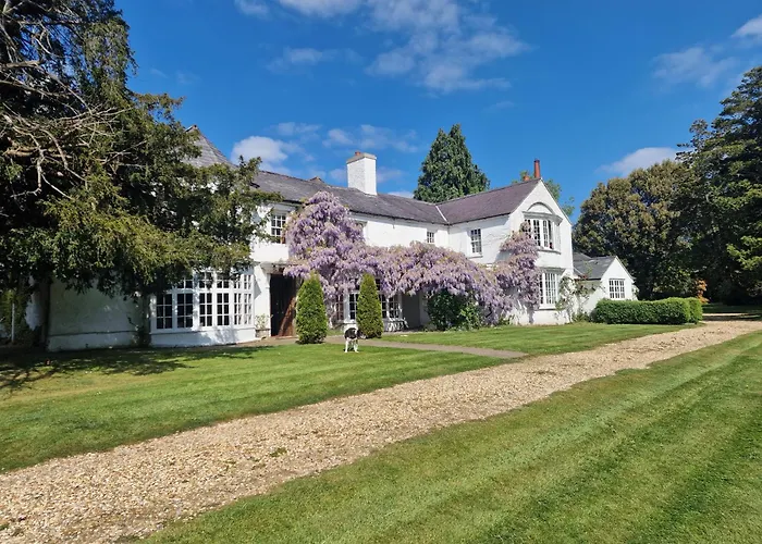Glyn Isa Country House Luxury Self Catering Accommodation Conwy