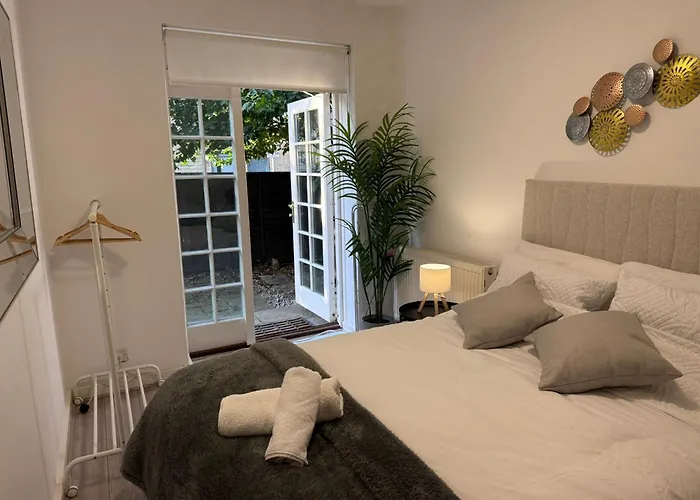 Guest Home In Vauxhall London