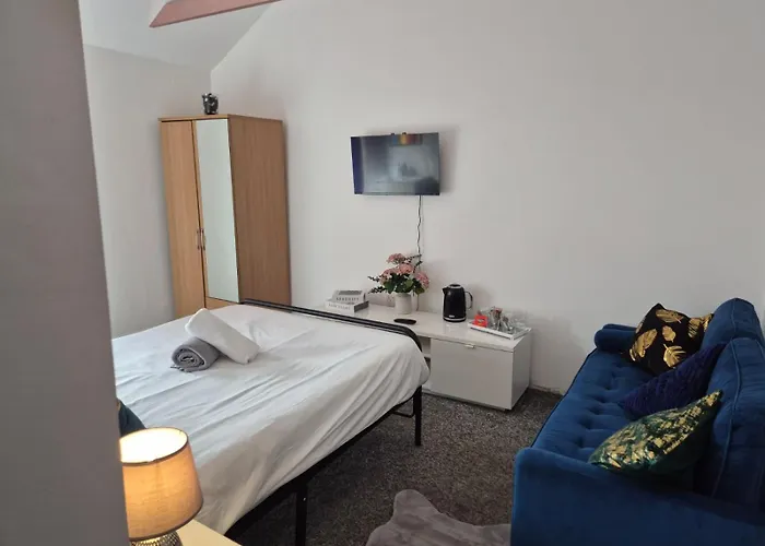 New Central Guest House Blackpool