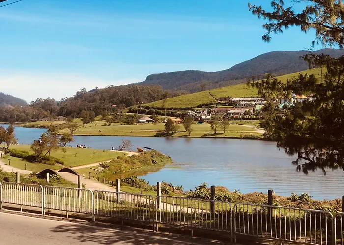 Serendipity Lake Artistic Bungalow By Heidis Home Nuwara Eliya