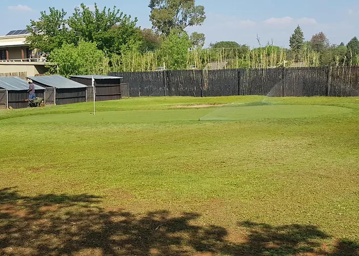 De Stallen Guest Villas And Mashie Golf Course Bloemfontein