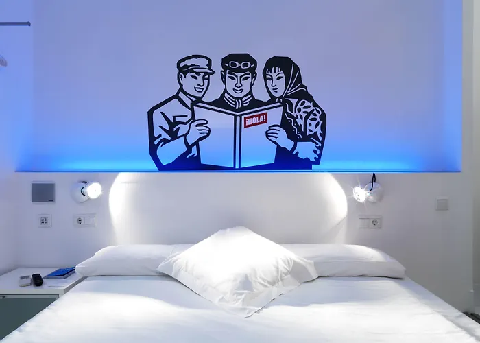Chic&Basic Tallers Hostal Barcelona