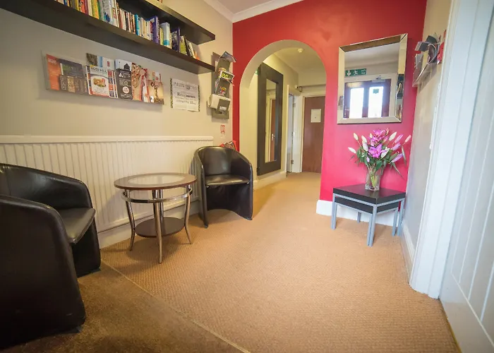 Red Mullions Guest House Oxford