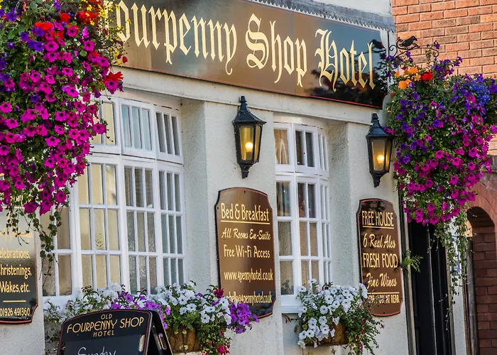 The Old Fourpenny Hotel Warwick 