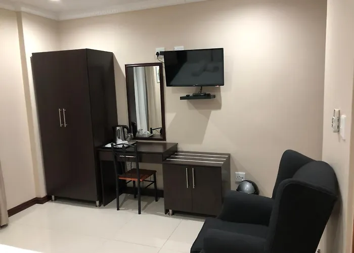 Aqua Stone Guest House Mbombela