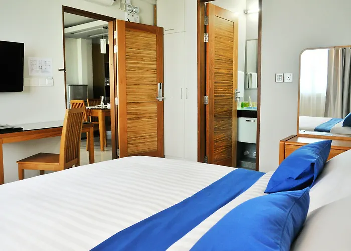 Airport Comfort Inn Premium Male