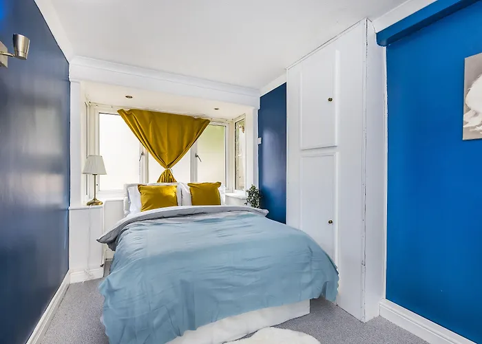 Inglewood Hub Hotel London