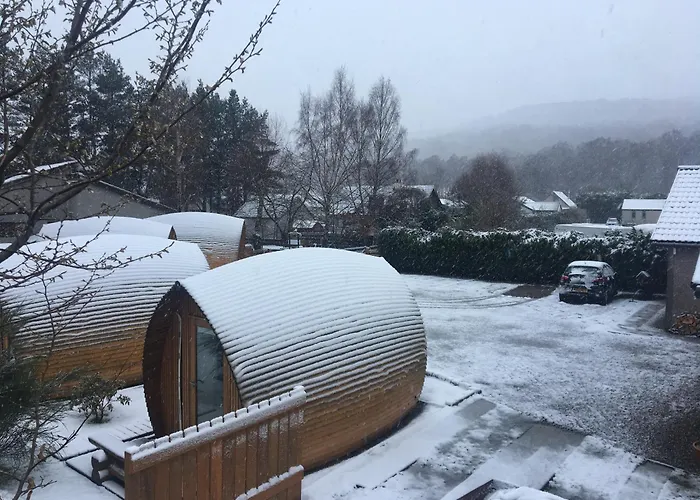 Eriskay Guest House And Aviemore Glamping