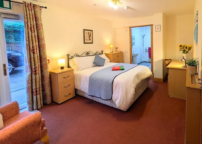 Ensuite Double Rooms -Self-Catering In Shared Kitchen Dumfries