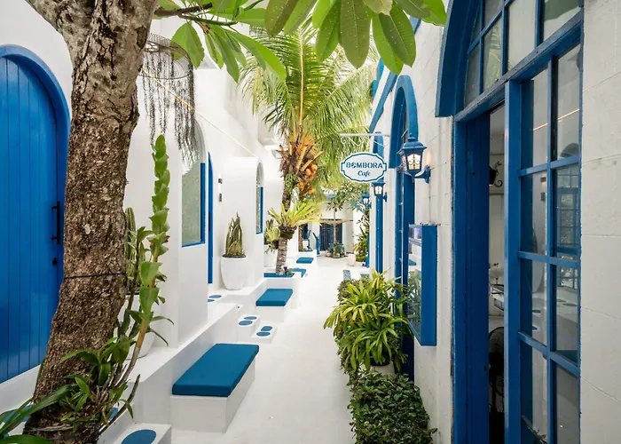 Bombora Surf Camp Hotel Uluwatu 