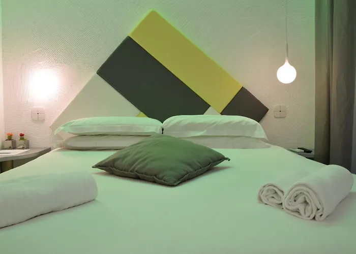 Design&Art Pie' - Elegant Rooms Near The Pantheon, Calm & Central Stay Rome