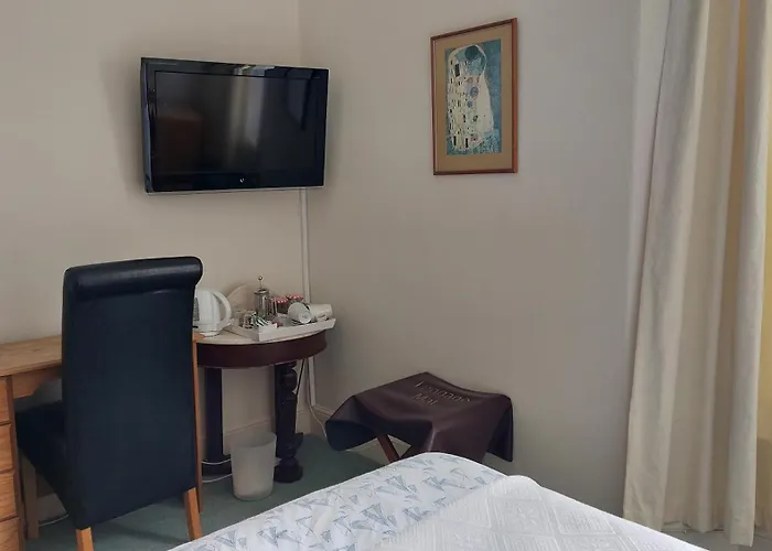 Trelawney Guest House Room Only Falmouth
