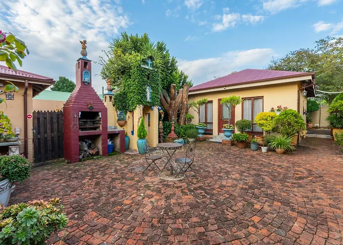 Hampton House Guest House Centurion