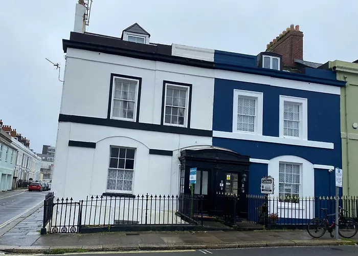 Caledonia Guest House Plymouth