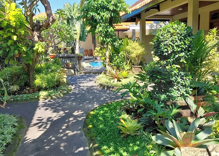 Hotel Flamboyan Kuta