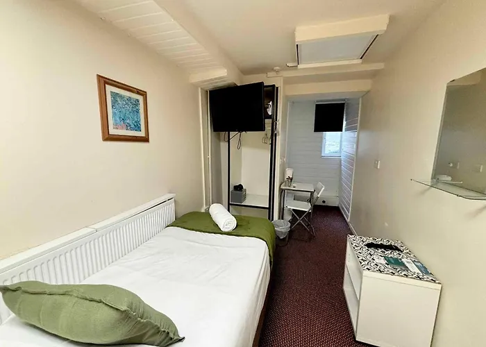 City Centre Guest House - Gloucester Park