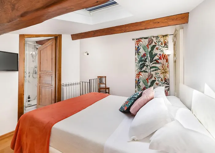 Torripacollection - Domus Cecilia - Trastevere Rome