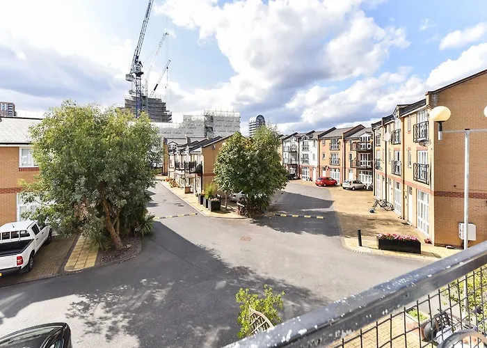 Riverbank Stay London