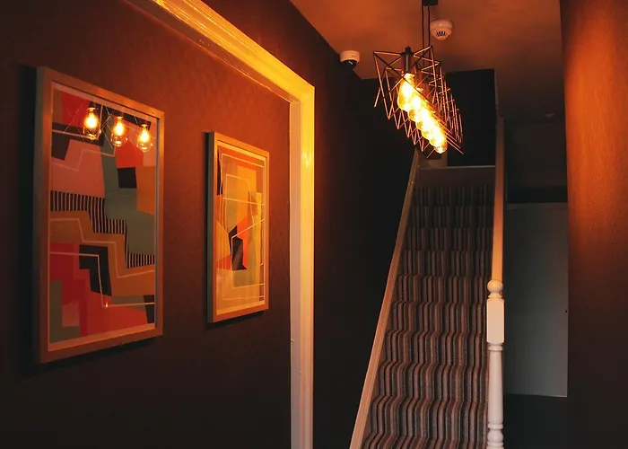 Aaron Wise - 62 Plantagenet Studios Cardiff