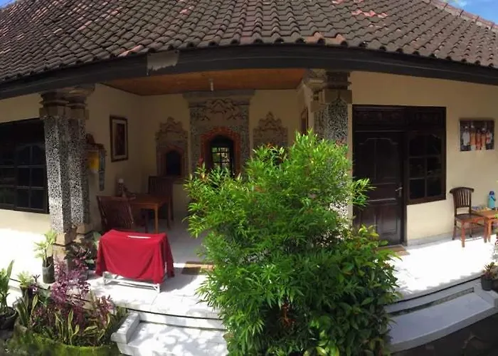 Liang House And Hostel Ubud 