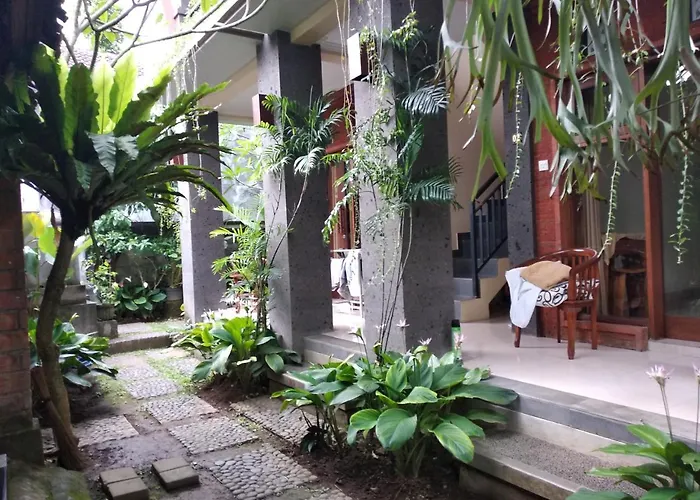 Utari House Hotel Ubud 