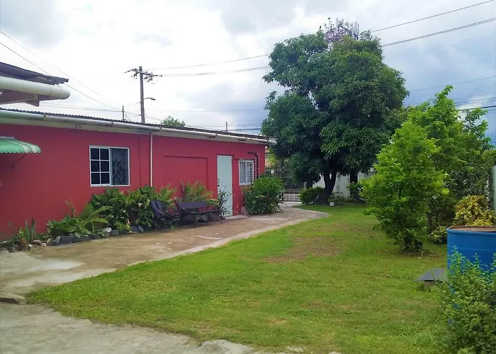 Yard Style Hotel Kingston