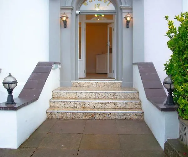 Carmel House Hotel Llandudno